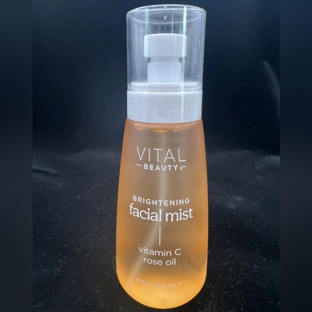VITAL BEAUTY BRIGHTENING  FACIAL MIST VITAMIN C ROSE OIL LARGE 8 0Z NEW